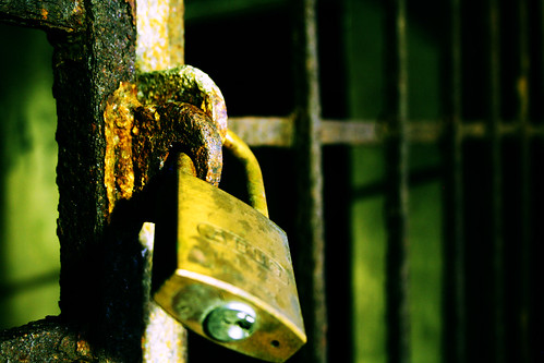 Flickr Elle attend toujours son prince ...